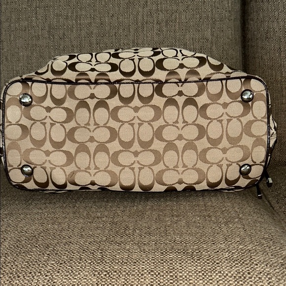 Coach Brown and Tan Signature Tote - Picture 6 of 10